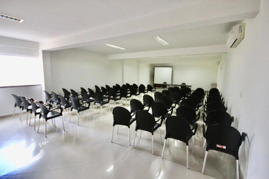 Hotel Skalla - Melhor Custo Beneficio Teixeira de Freitas Luaran gambar